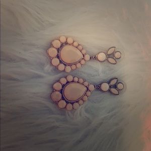 ✨WORN ONCE✨ Light Pink and Gold Fashion Earrings